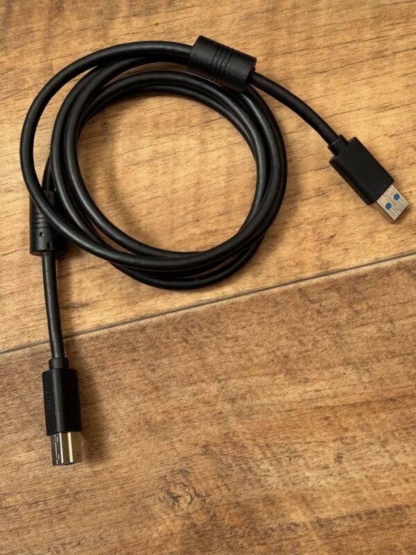 Type 3.0 USB-A to USB-B 1.5m black lead