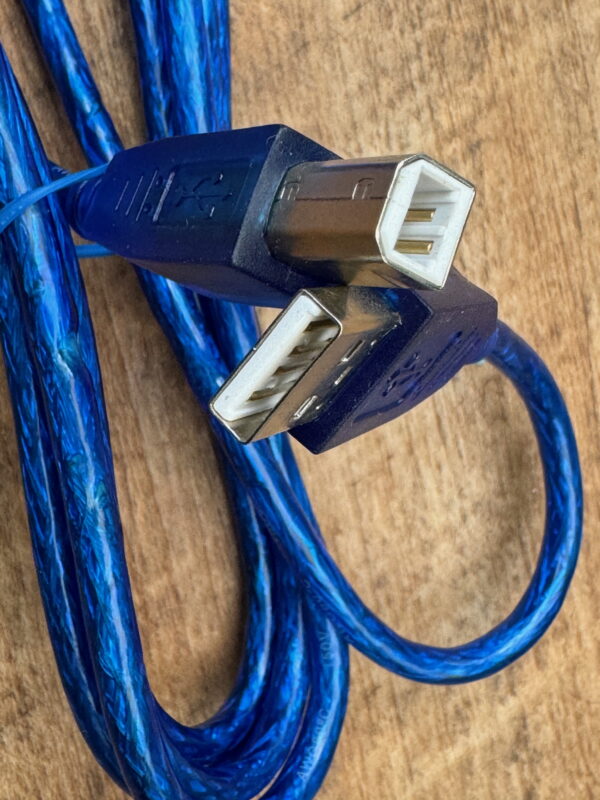 Type 2.0 USB-A to USB-B blue plug